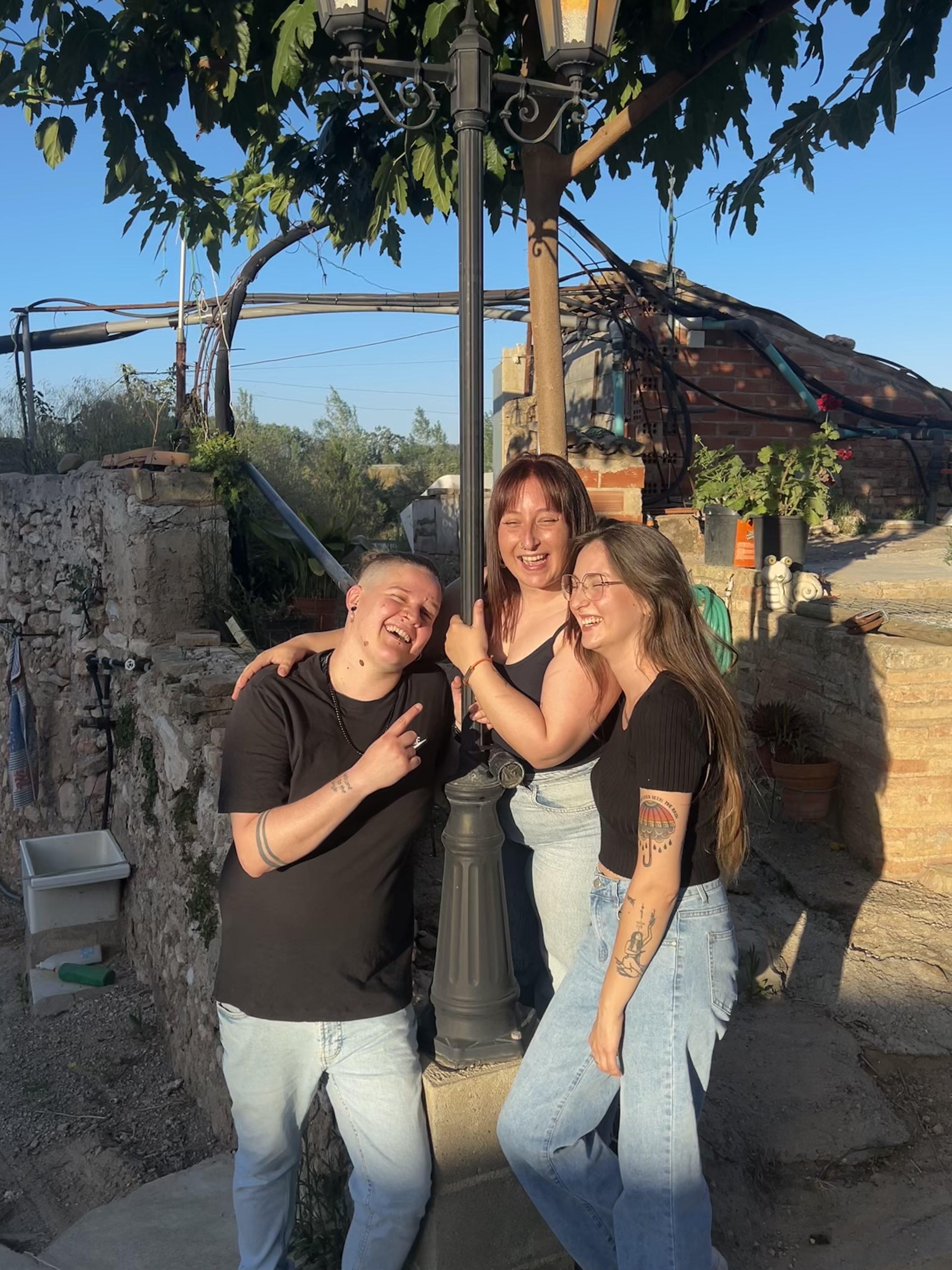 La Lydia, la Cristina i la Daimi, educadores de BeFreya, foto grupal